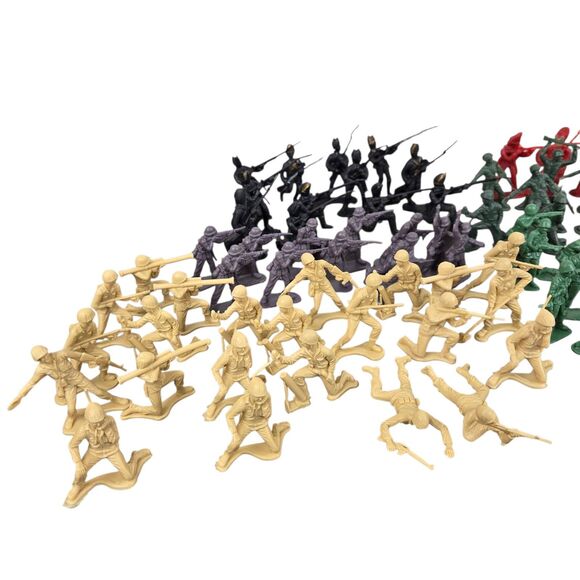 Lot of 87 Vintage Toy Soldiers Plastic Red Black White Green Gray Tan - Picture 6 of 7